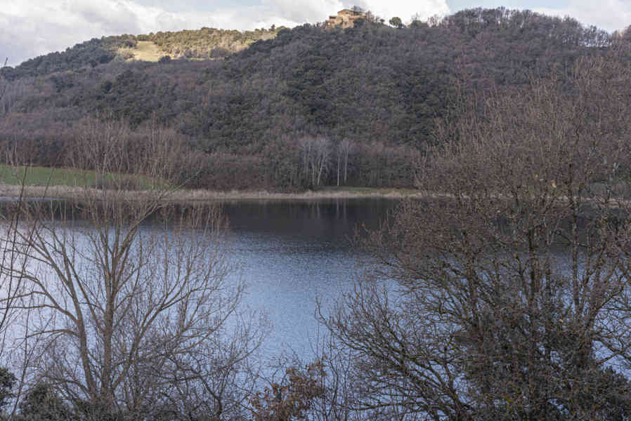 Lleida - lago de Montcortés 4.jpg